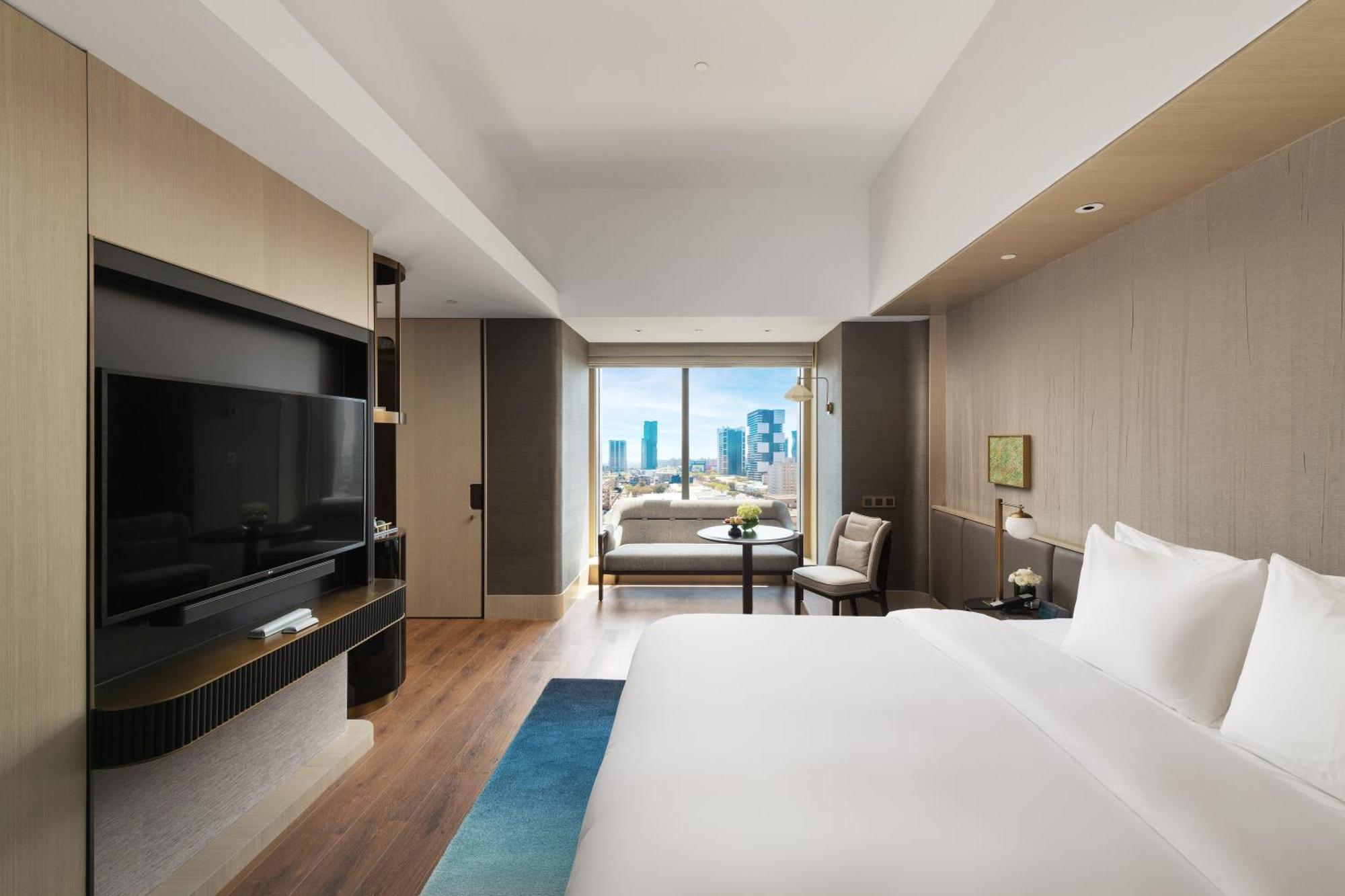 Intercontinental Kaohsiung By Ihg Hotel Room photo Deluxe Room